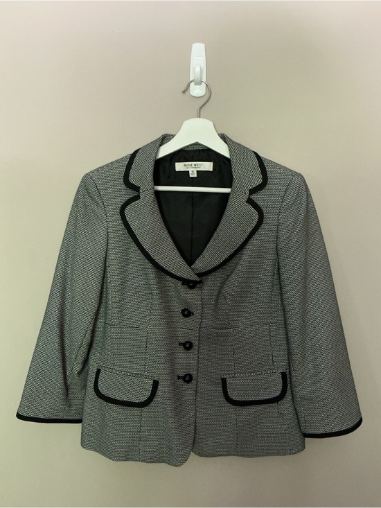 Nine West Jackets & Blazers - Nine West Black & White Cropped Blazer with Contrast Trim and 3/4 Length Sleeves